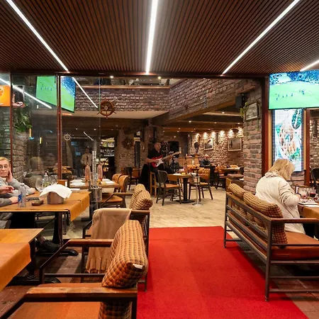 מלון Old Harbour