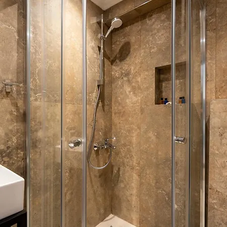 Old Harbour Hotel 3*