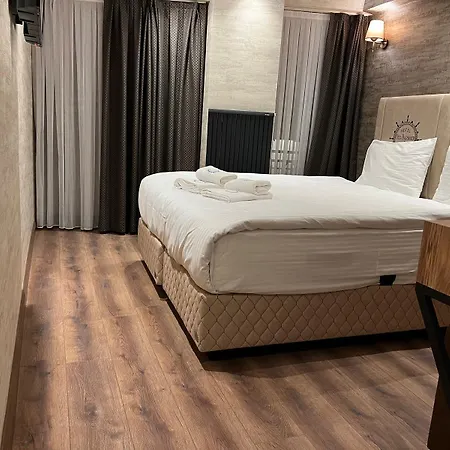 Old Harbour איסטמבול