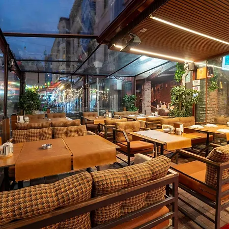 Old Harbour Hotel 3*