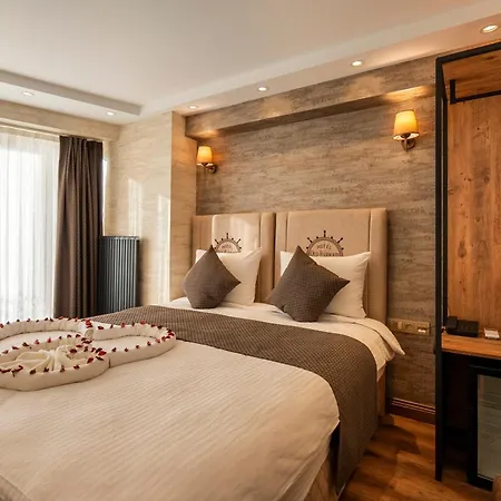 Old Harbour Hotell 3*