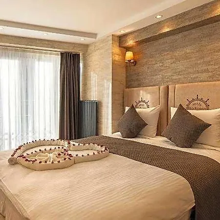 فندق Old Harbour 3*