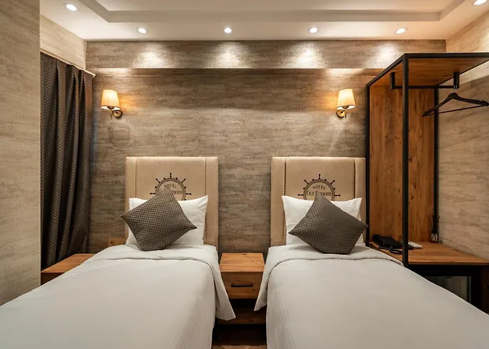 Old Harbour Ξενοδοχείο 3*