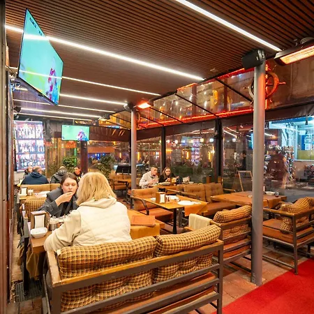 Old Harbour Hotel Istanboel